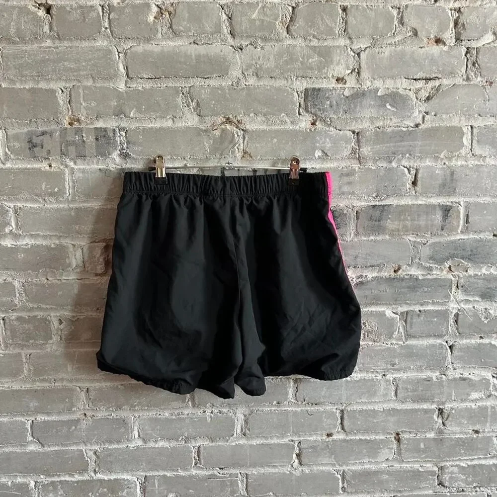 Retro Nike Performance Black Running Shorts Hot Pink Stripe Mesh Lining Large